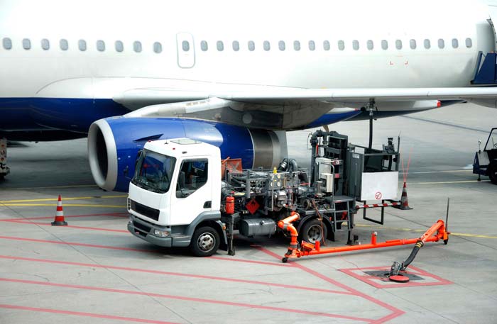 Aircraft being re-fuelled